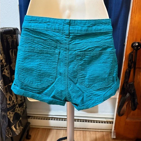 H&M Teal Jean Shorts - Picture 2 of 3
